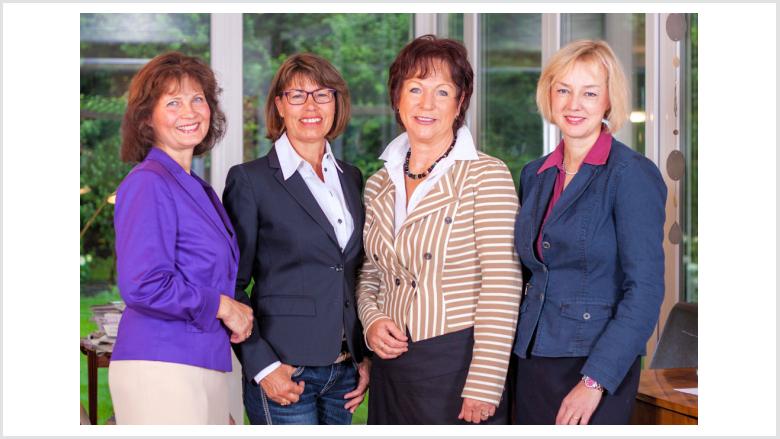 Unser Vorstandsteam (von links):  Sabrina Gutsche (Vorsitzende), Christiane Schmitz, Anne Viehmann und Ariane Stech.